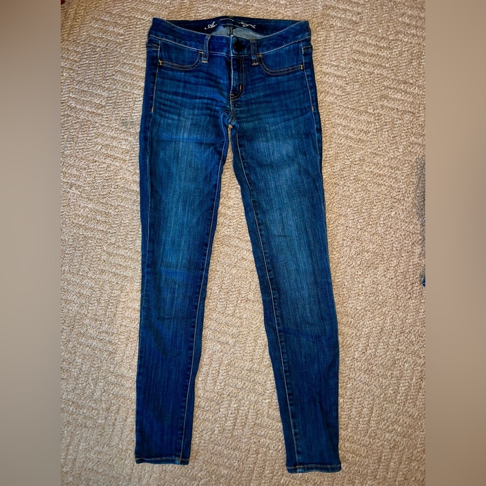 BUNDLE 5 for $50 👗👚  👖 
American Eagle Outfitters Dark Blue Skinny Jeans